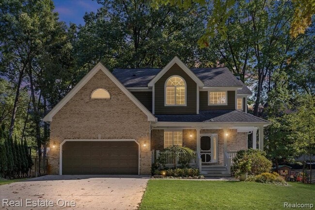 Building Photo - 2475 Horace St