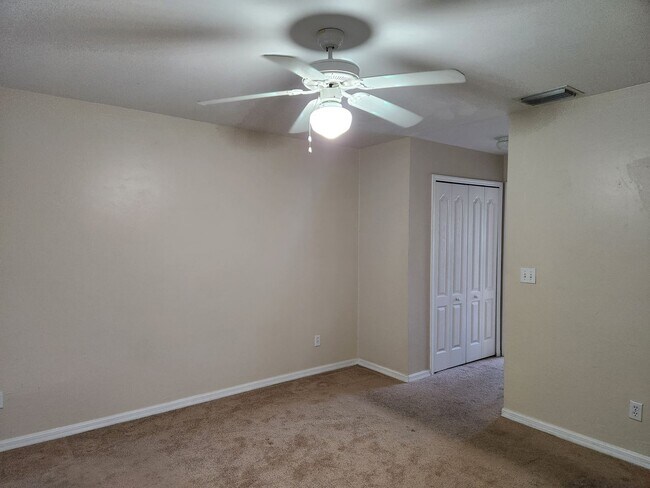 Building Photo - 1224 Bayou St E