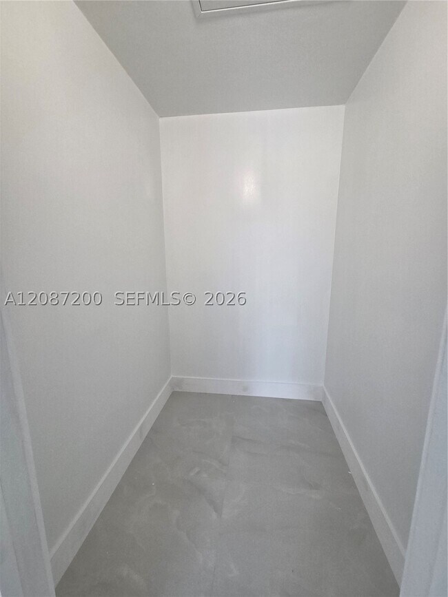 Building Photo - 15434 SW 85th Ln