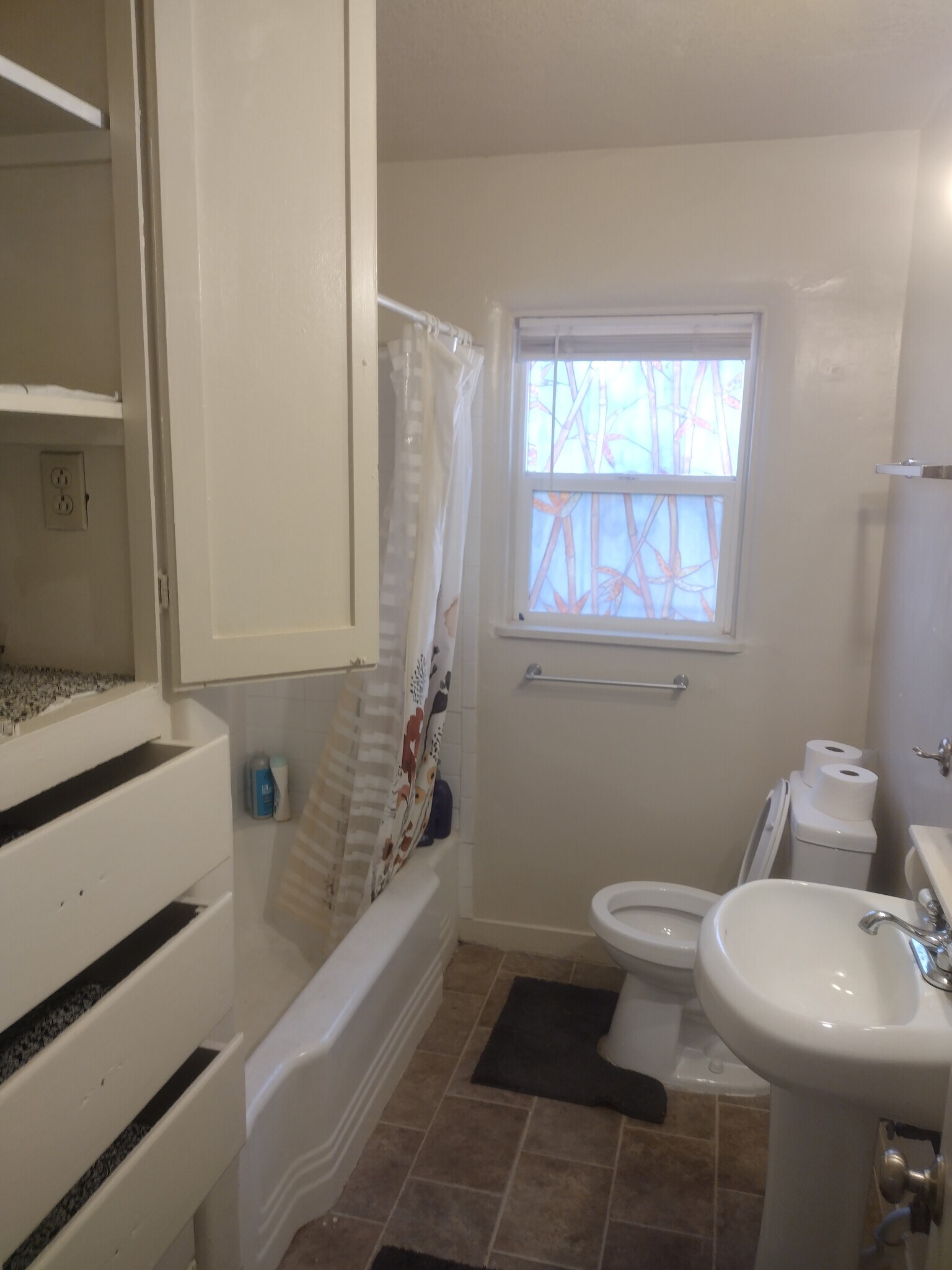 Building Photo - 1204 Coal Ave SE