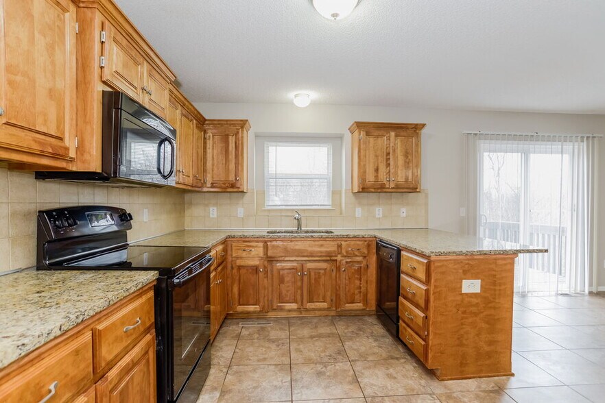 Building Photo - 712 Hibiscus Cir