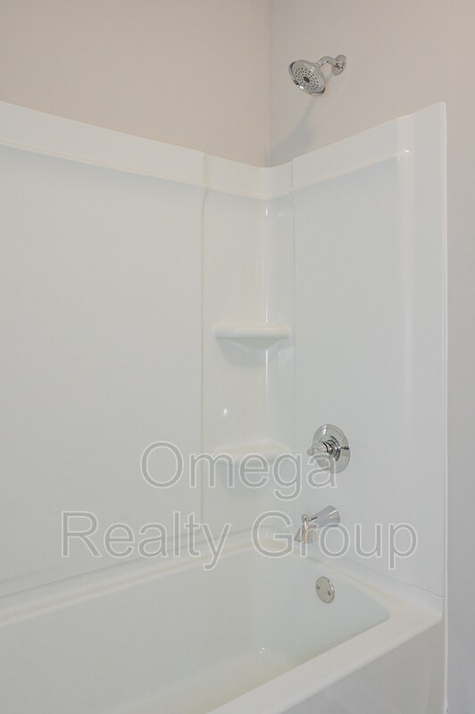 Building Photo - 45 Red Oak Ct