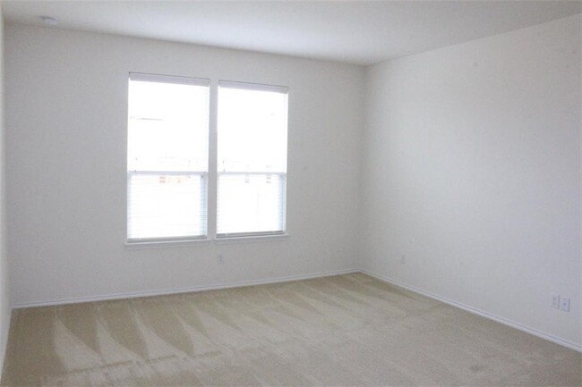 Building Photo - 1708 Uhland Dr