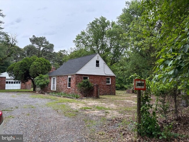 Primary Photo - 7687 Sandy Farm Rd