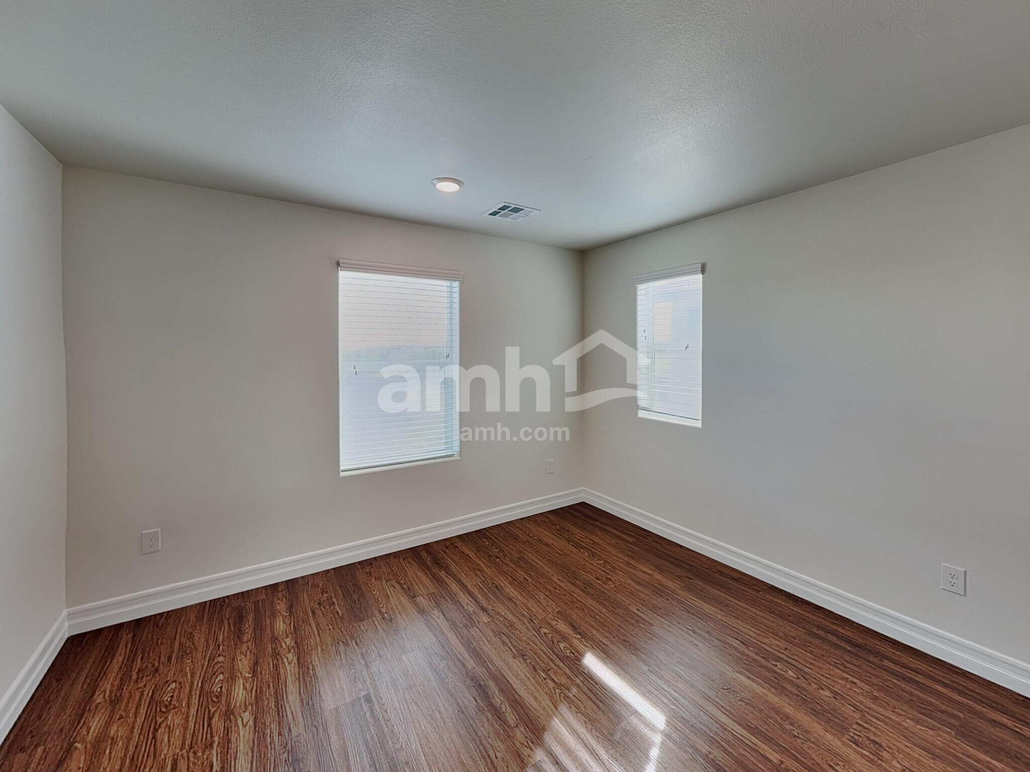 Building Photo - 4718 Tree Swing St