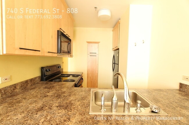 Primary Photo - 740 S Federal St