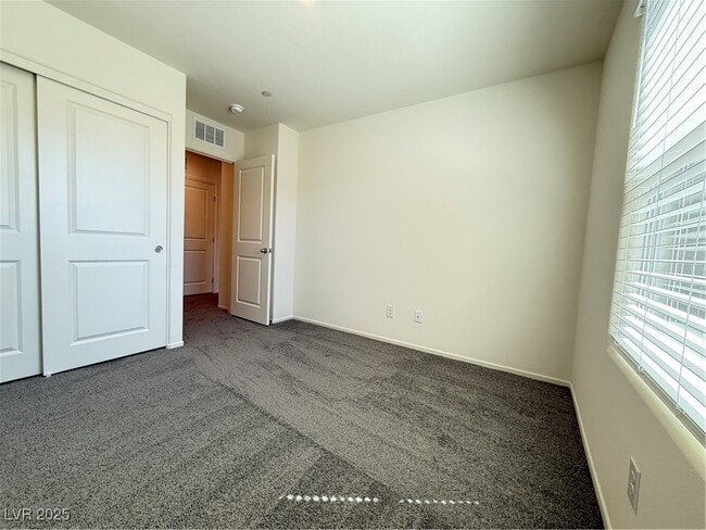 Building Photo - 4830 Currant Rdg Ave