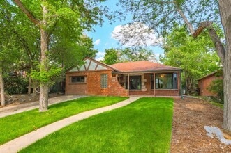 Building Photo - 1254 Dahlia St