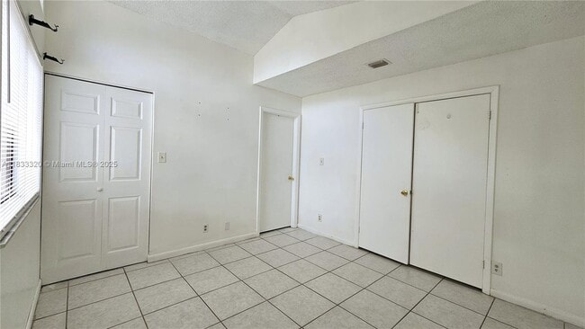 Building Photo - 9277 SW 138th Pl