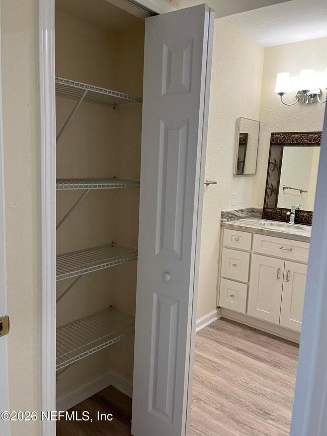 Building Photo - 1701 The Greens Way