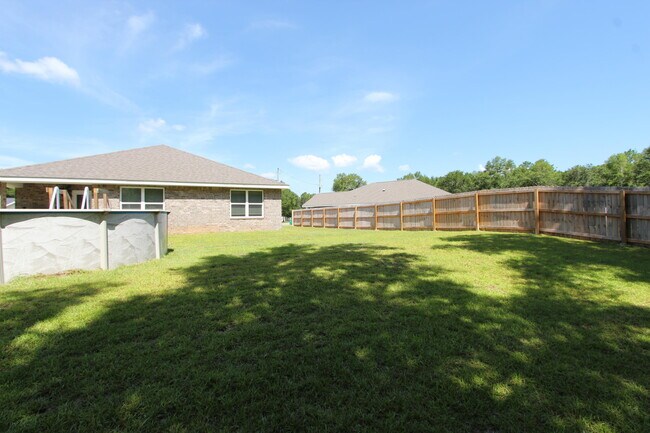 Building Photo - 5372 Wyndell Cir