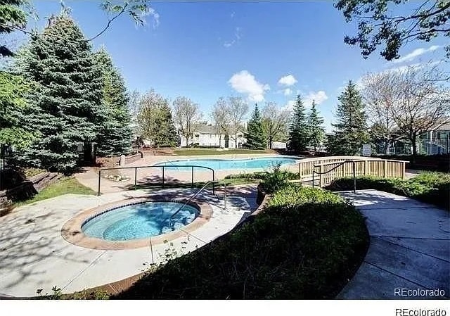 Complex pool and hot tub - 8415 Pebble Creek Way