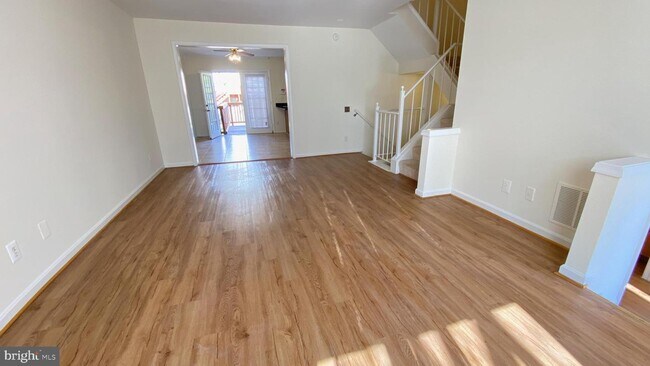 Building Photo - 7905 Rebel Walk Dr