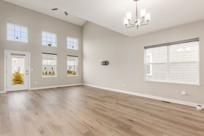 Building Photo - 727 Habitat Wy
