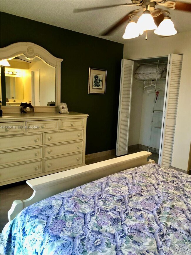 Building Photo - 1422 Amanda St