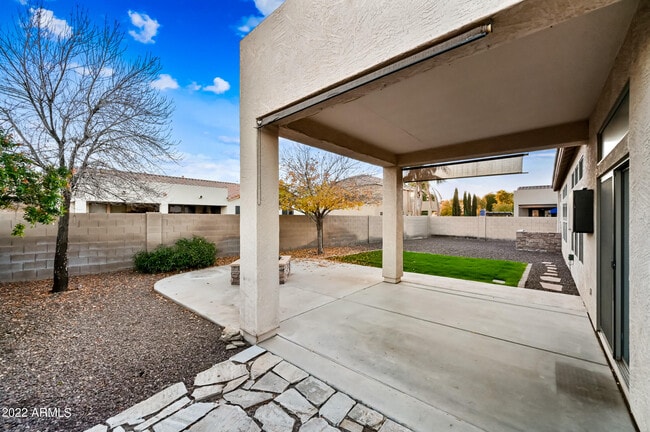 Building Photo - 9839 W El Caminito Dr