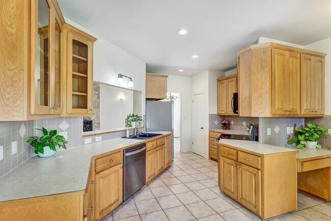 Building Photo - 203 Dunkeld Dr