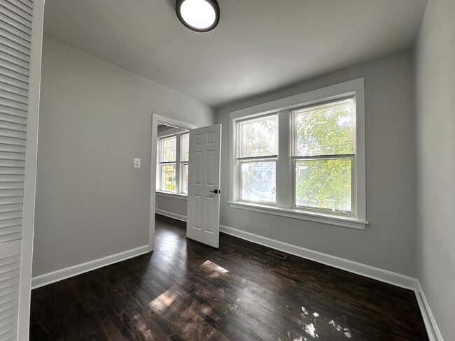 Building Photo - 2605 N Spaulding Ave