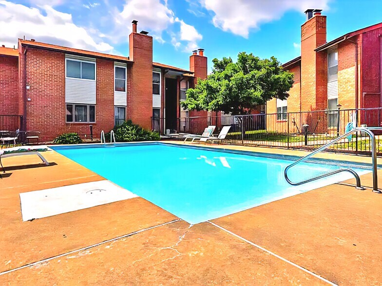 Building Photo - 3034 SW Lydia Ave