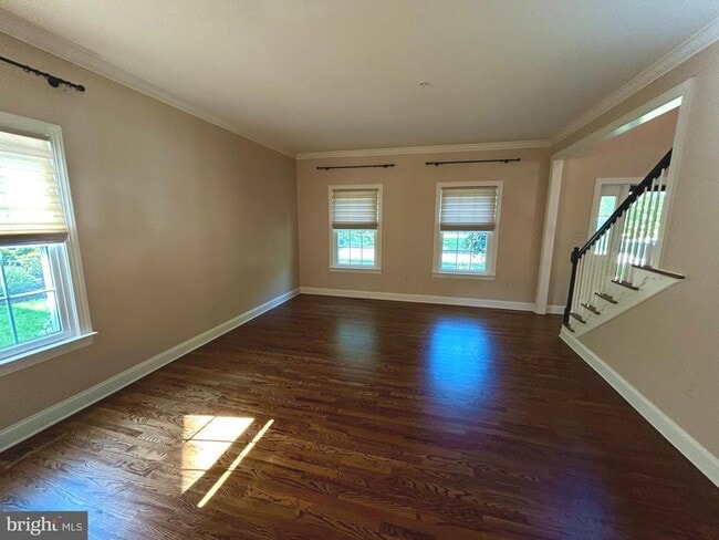 Building Photo - 3879 Charter Club Dr