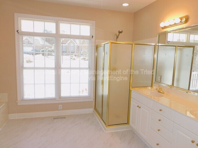 Building Photo - 4108 Stillbrook Ln