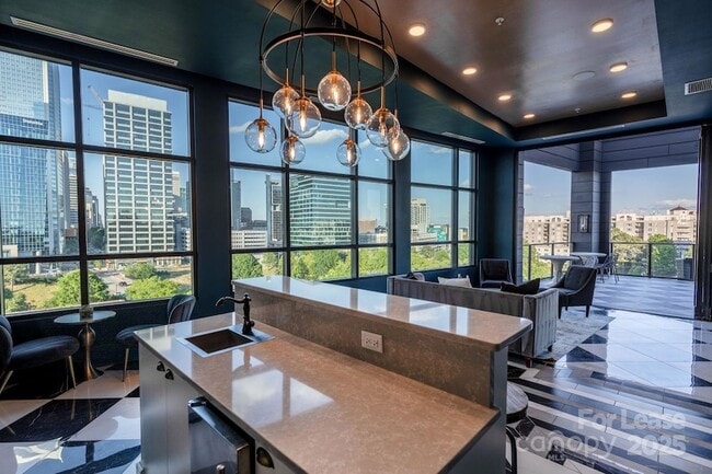 Building Photo - 101 W Morehead St