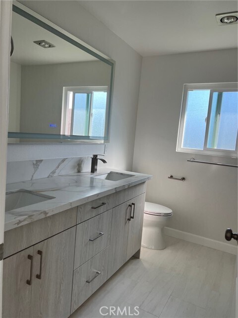 Building Photo - 907 Bolker Way