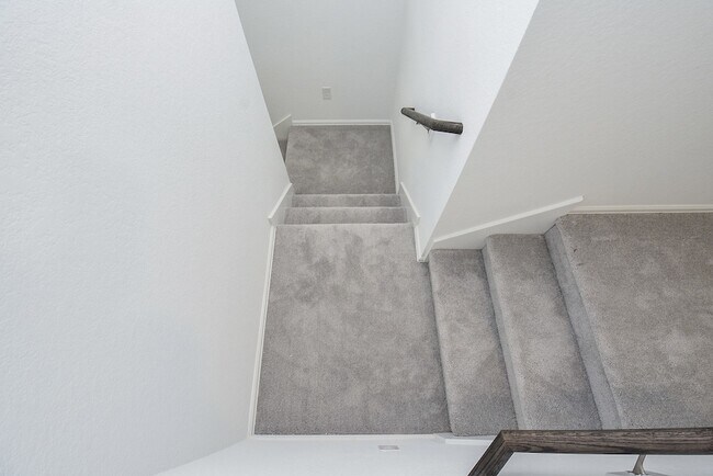 Building Photo - 18987 Panzini Dr