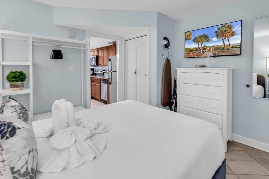 Building Photo - 2001 S Ocean Blvd