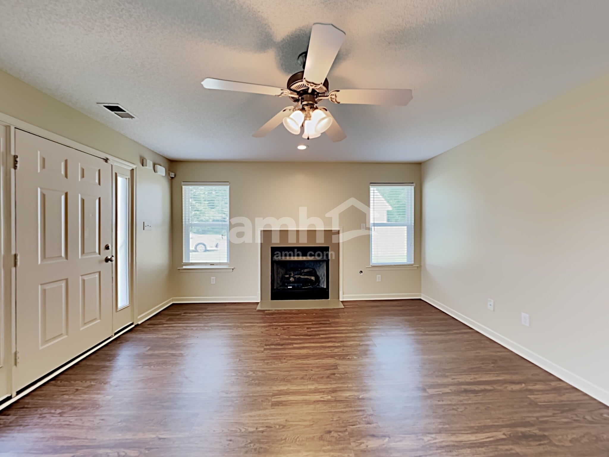 Building Photo - 6620 Hollister Ln