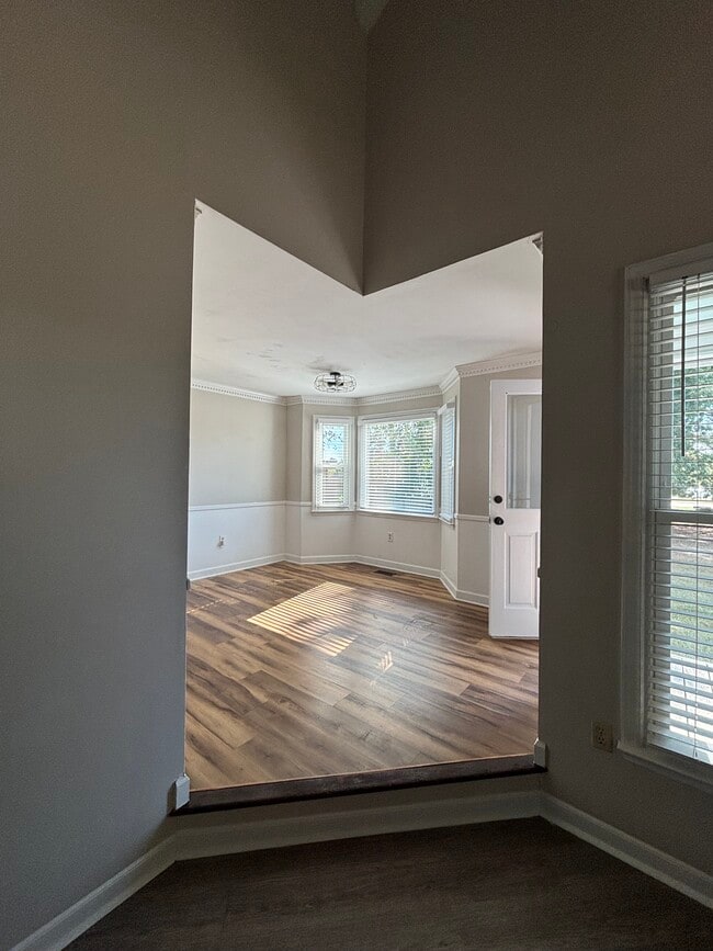Building Photo - 357 Mansfield Cir