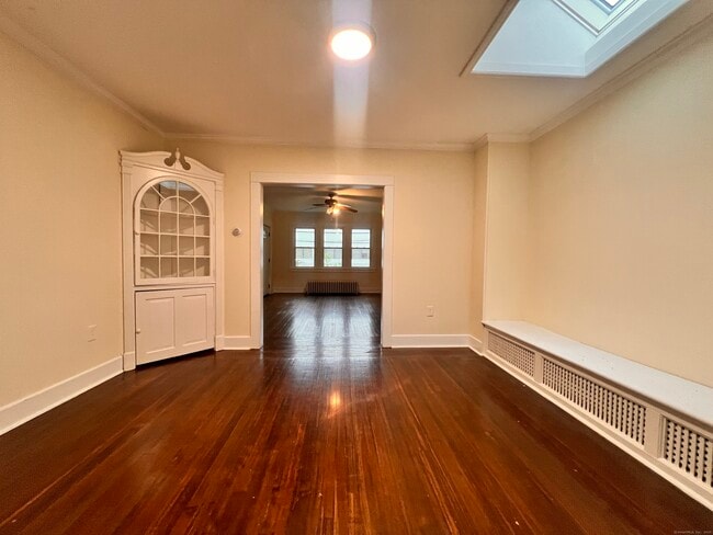 Building Photo - 39 Ferris Ave
