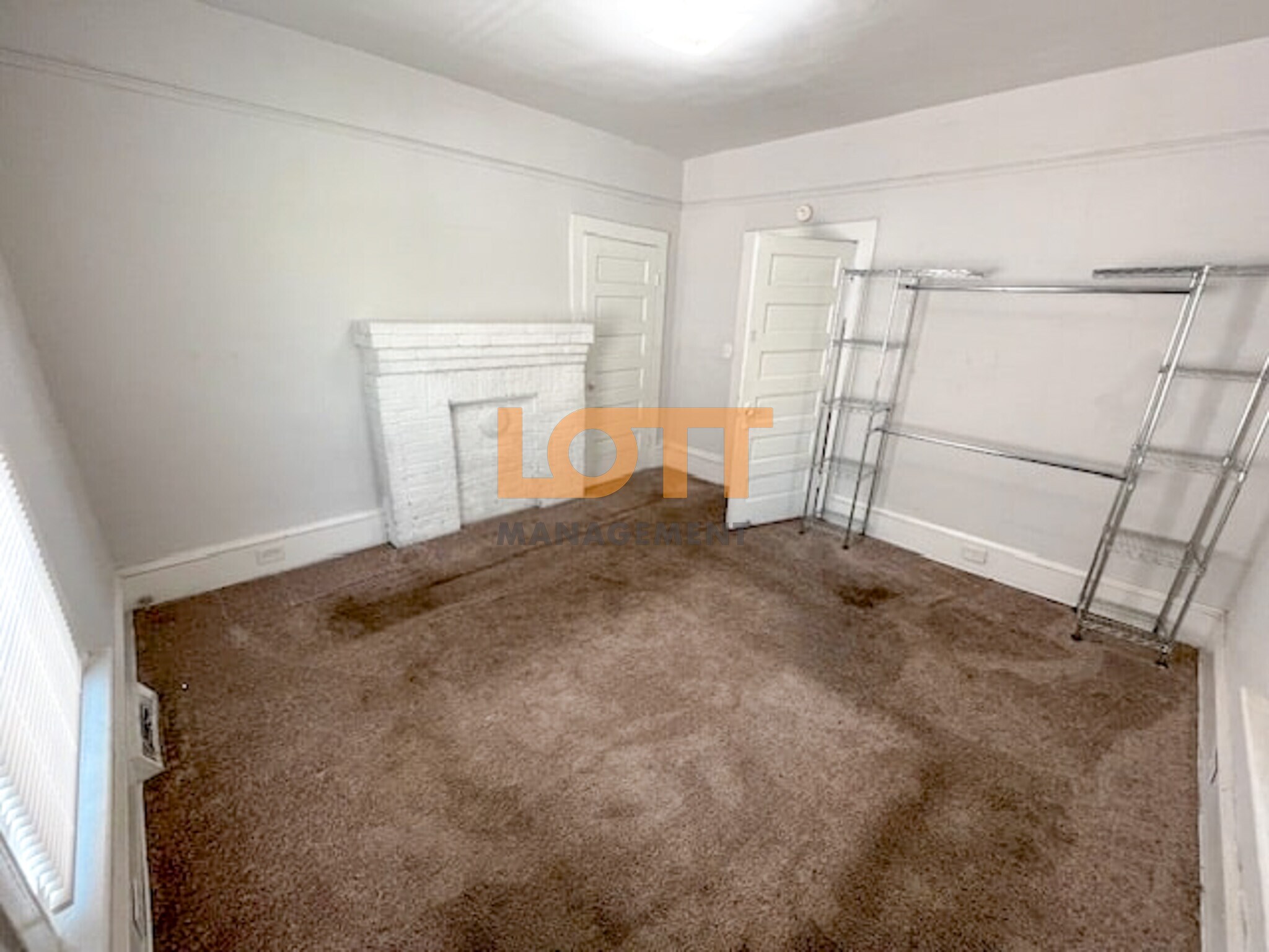 Building Photo - 108 Mulberry St
