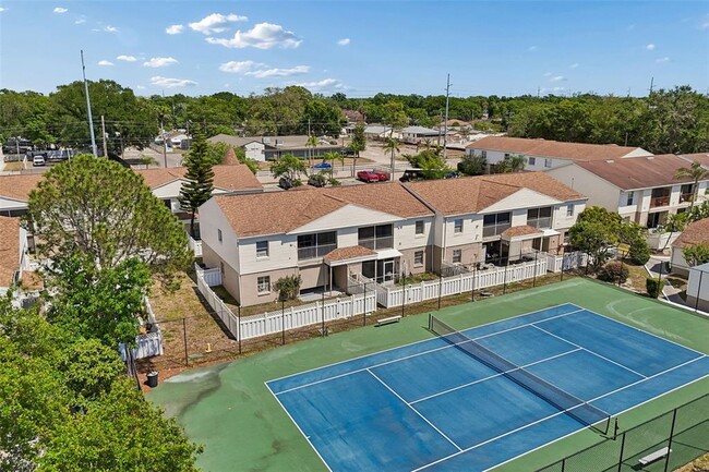 Building Photo - 7210 N Manhattan Ave