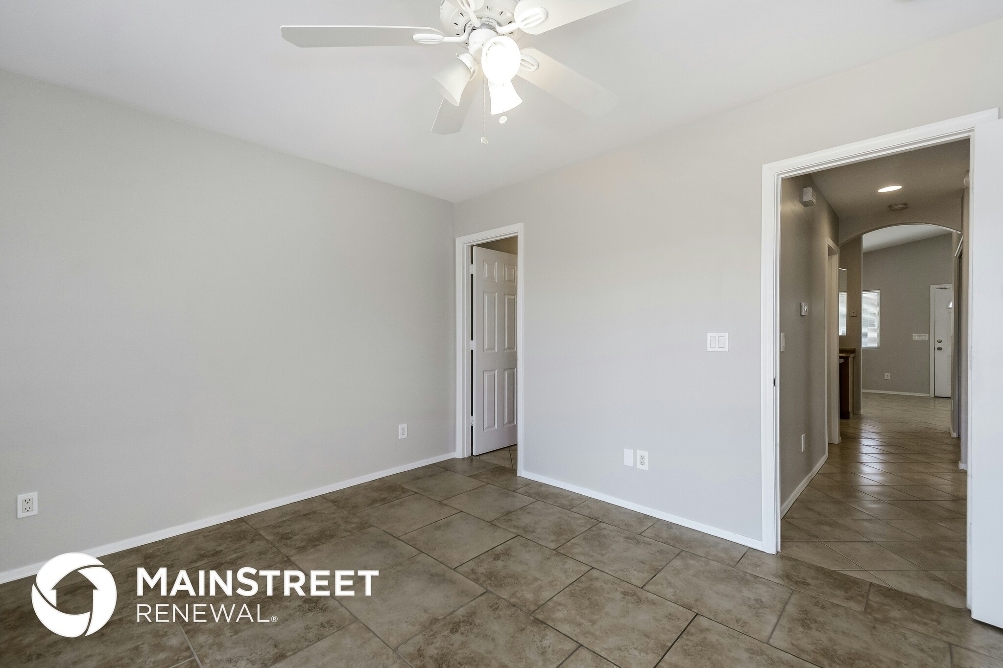 Building Photo - 5040 Fremont Ave