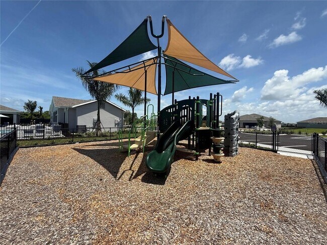 Building Photo - 8883 St Kitts Cir