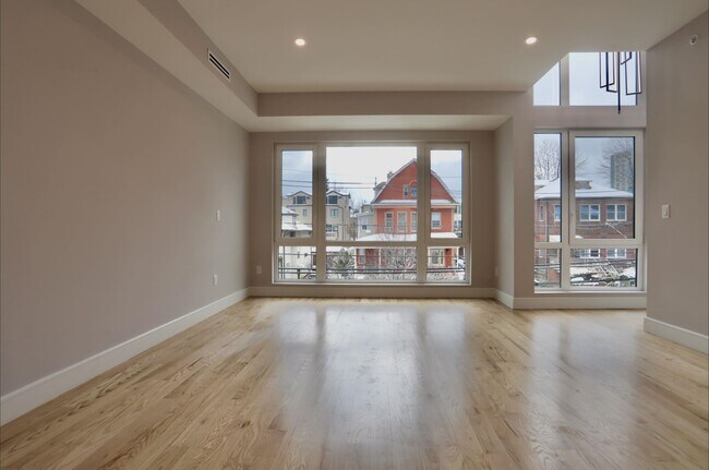 Building Photo - 279 Lafayette Ave