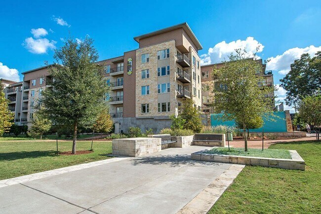 Building Photo - 1900 Barton Springs Rd