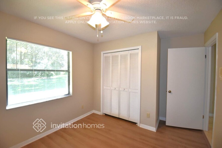 Building Photo - 909 Shady Crest Ct