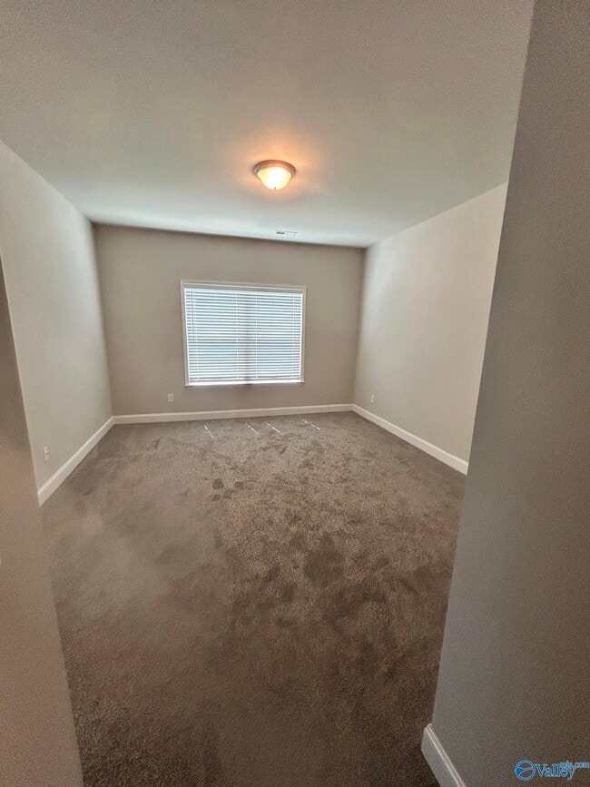 Building Photo - 107 Fourstar Ln
