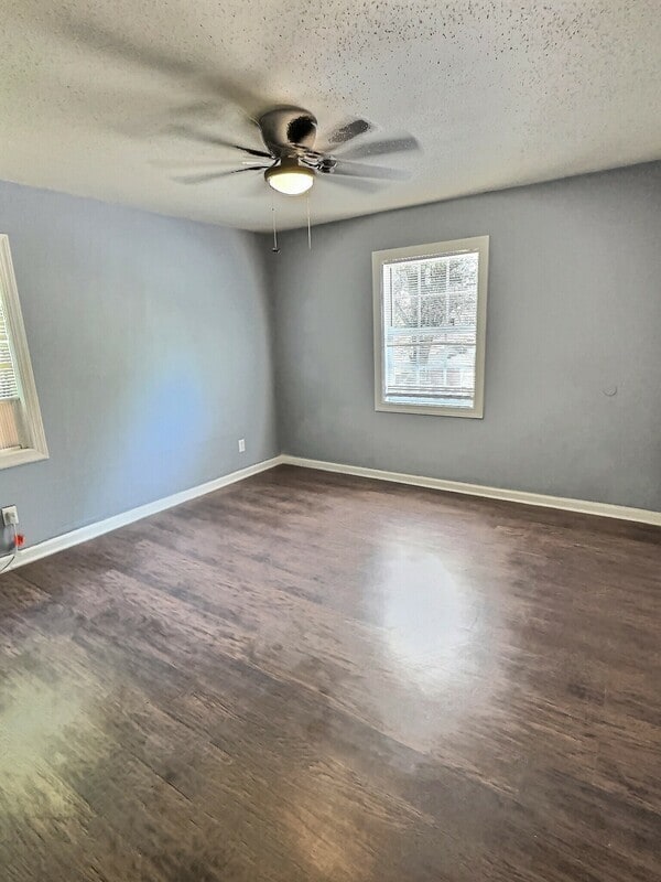 Building Photo - 3042 McAdoo Ave