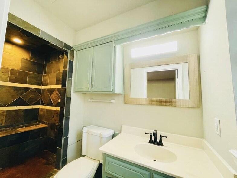Building Photo - 4320 Suntane Cir