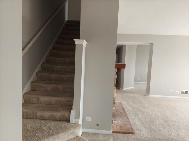 Building Photo - 801 Christopher St