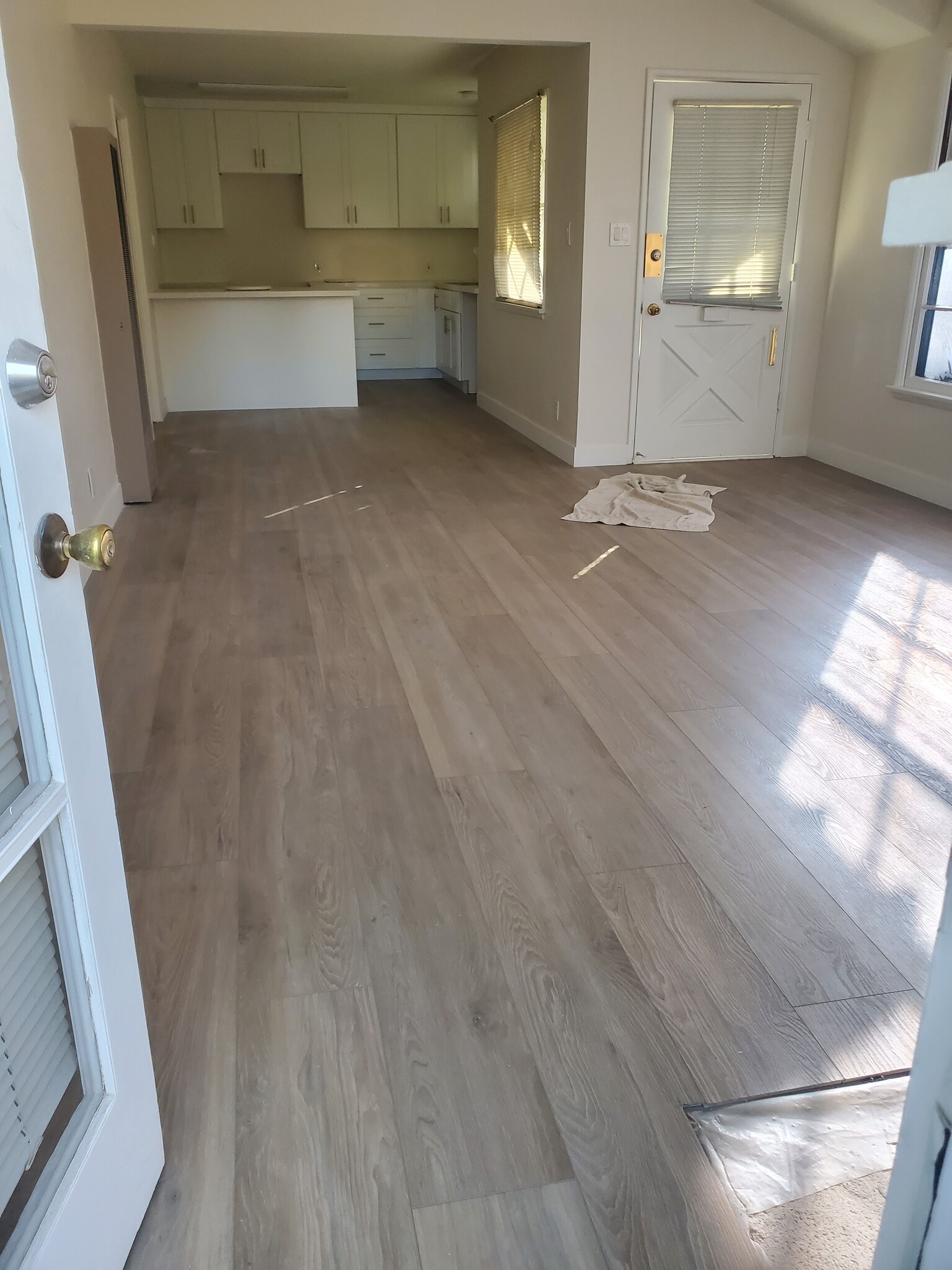 Building Photo - 13529 Burbank Blvd