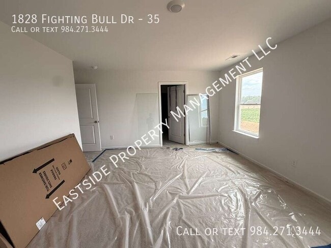Building Photo - 1828 Fighting Bull Dr