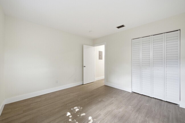 Building Photo - 353 Wickline Blvd