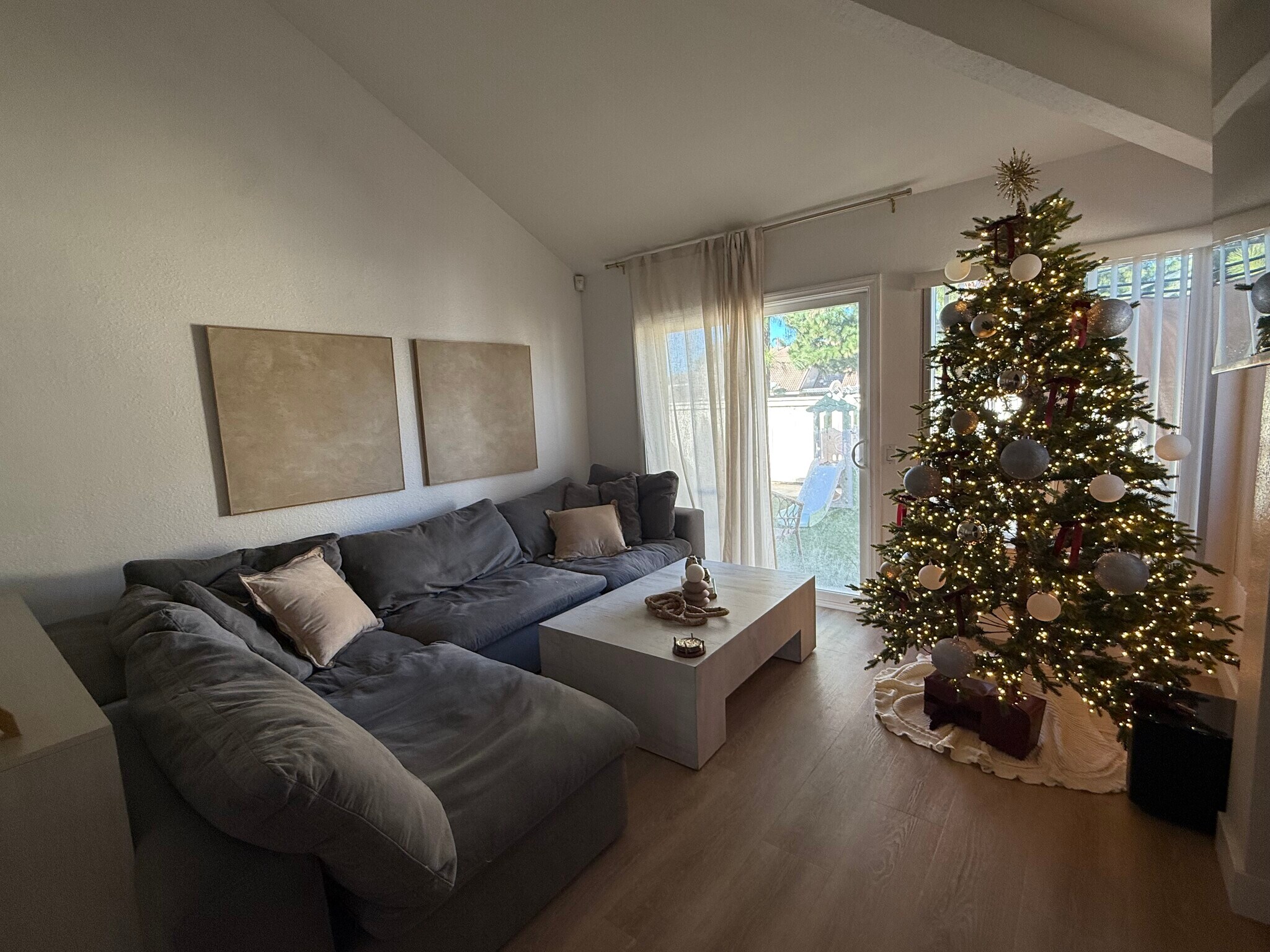 Building Photo - 2109 Northshore Dr