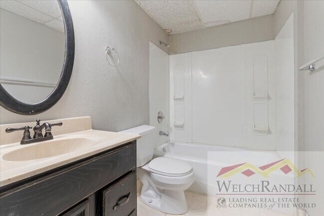 Building Photo - Beautiful Rental Home in Highland
