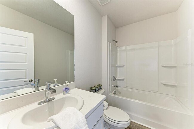 Building Photo - 18143 Wheathouse Pl