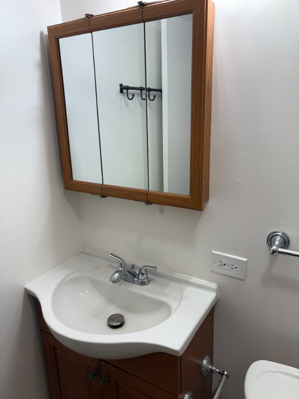 Building Photo - 23 N Ellsworth Ave